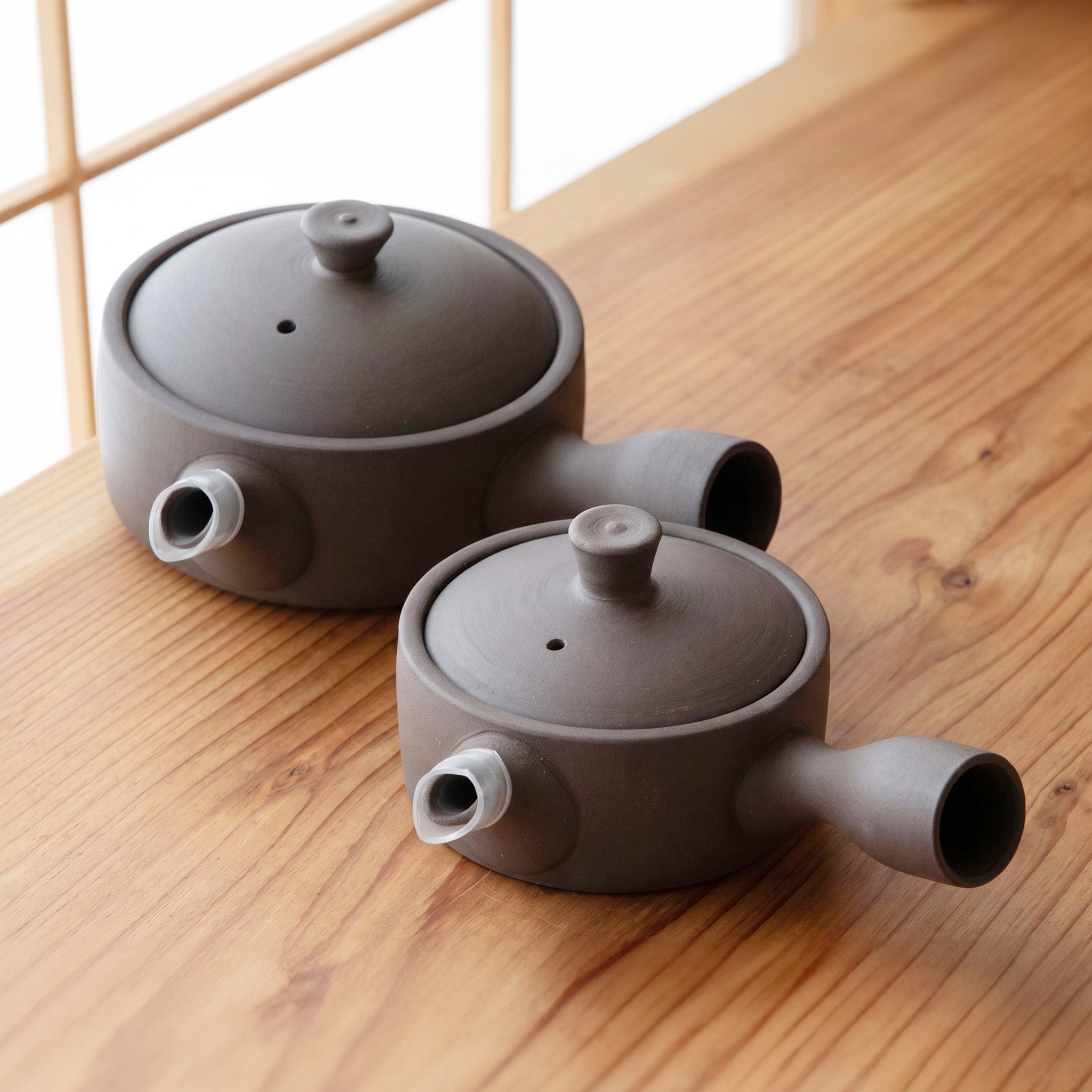 かもしか道具店 茶時間 萬古焼 急須 直 / 100ml・150ml – NOREN JAPAN