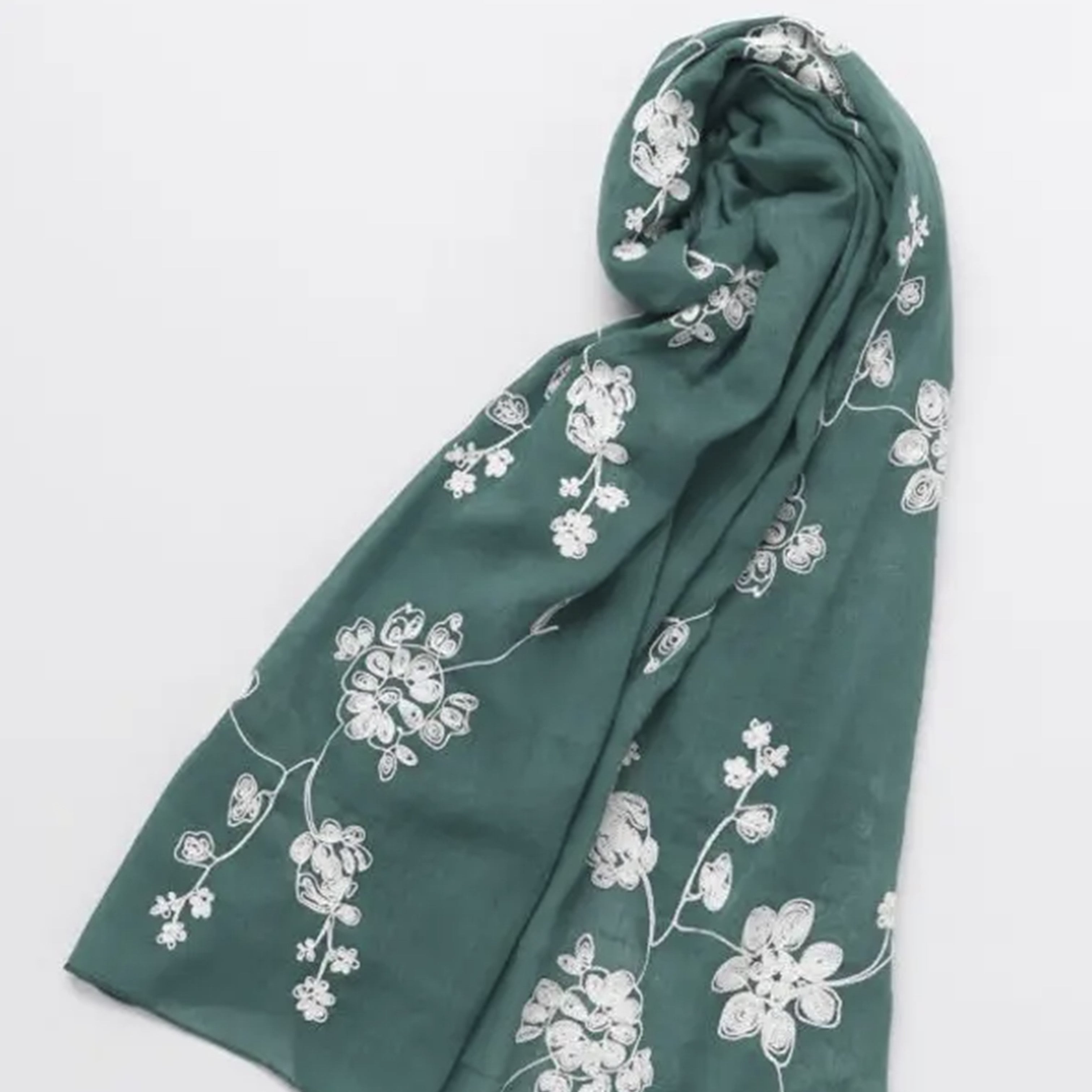 アミナコレクション 春刺繍ストール