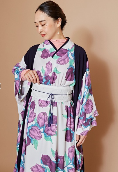 倭物やカヤ 芽吹きならいワンピース