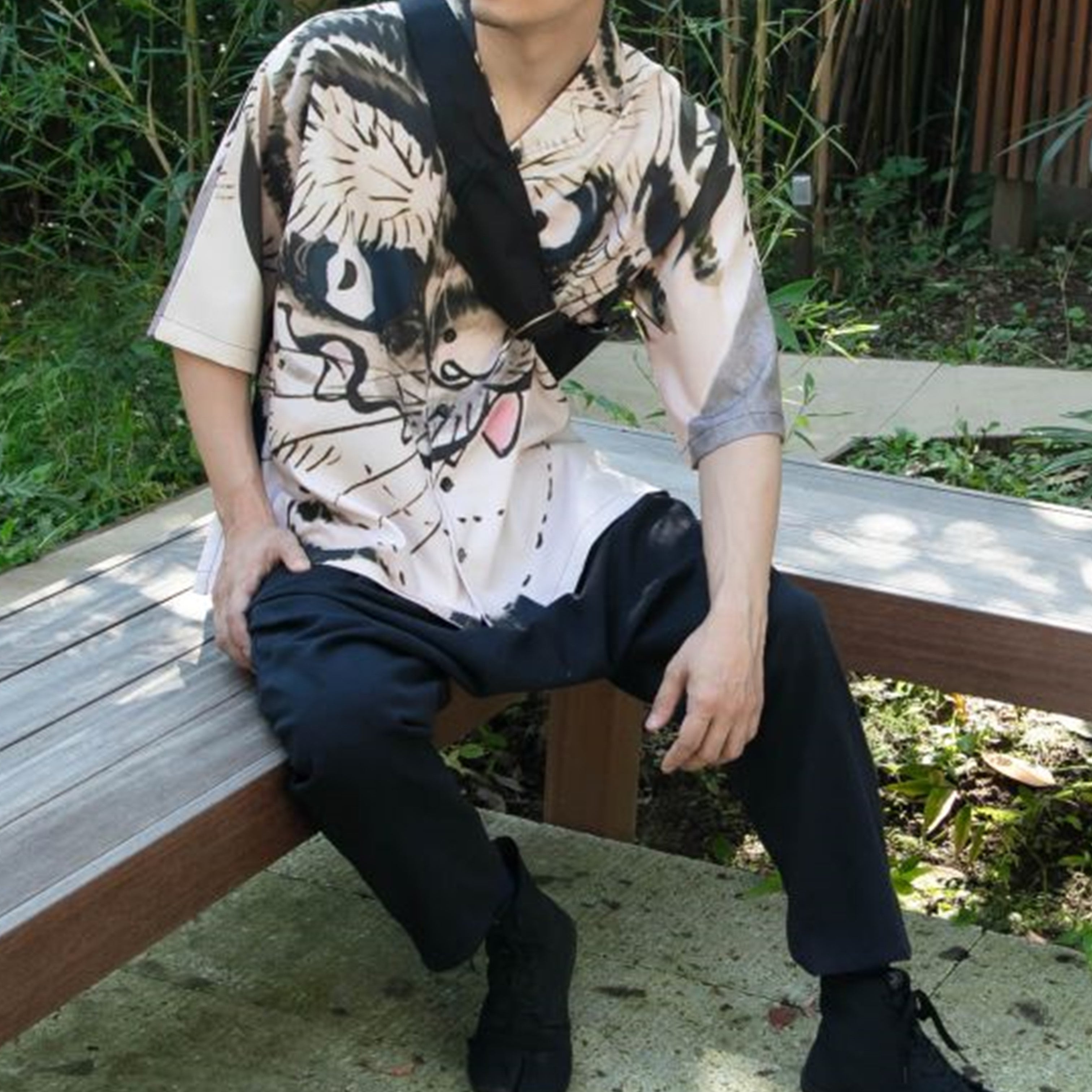 倭物やカヤ 獣面相メンズシャツ