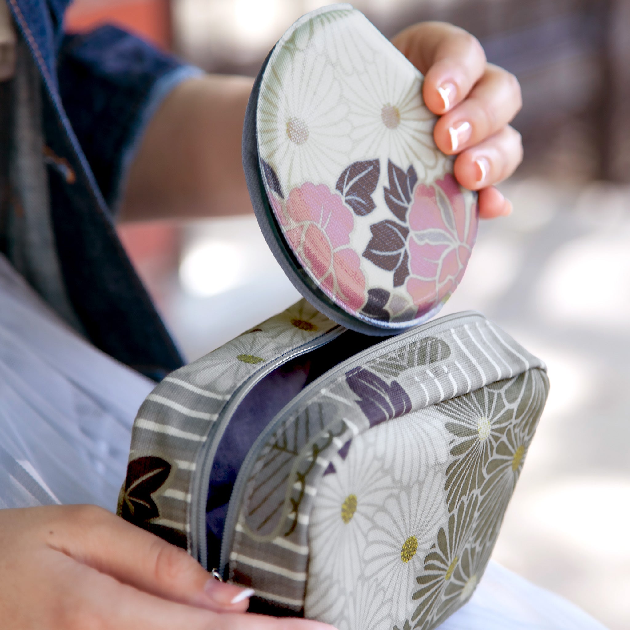 のレン ボックスポーチ レトロフラワー 　