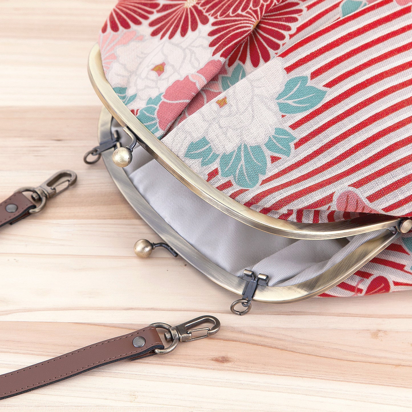 のレン がま口ショルダーバッグ レトロフラワー　