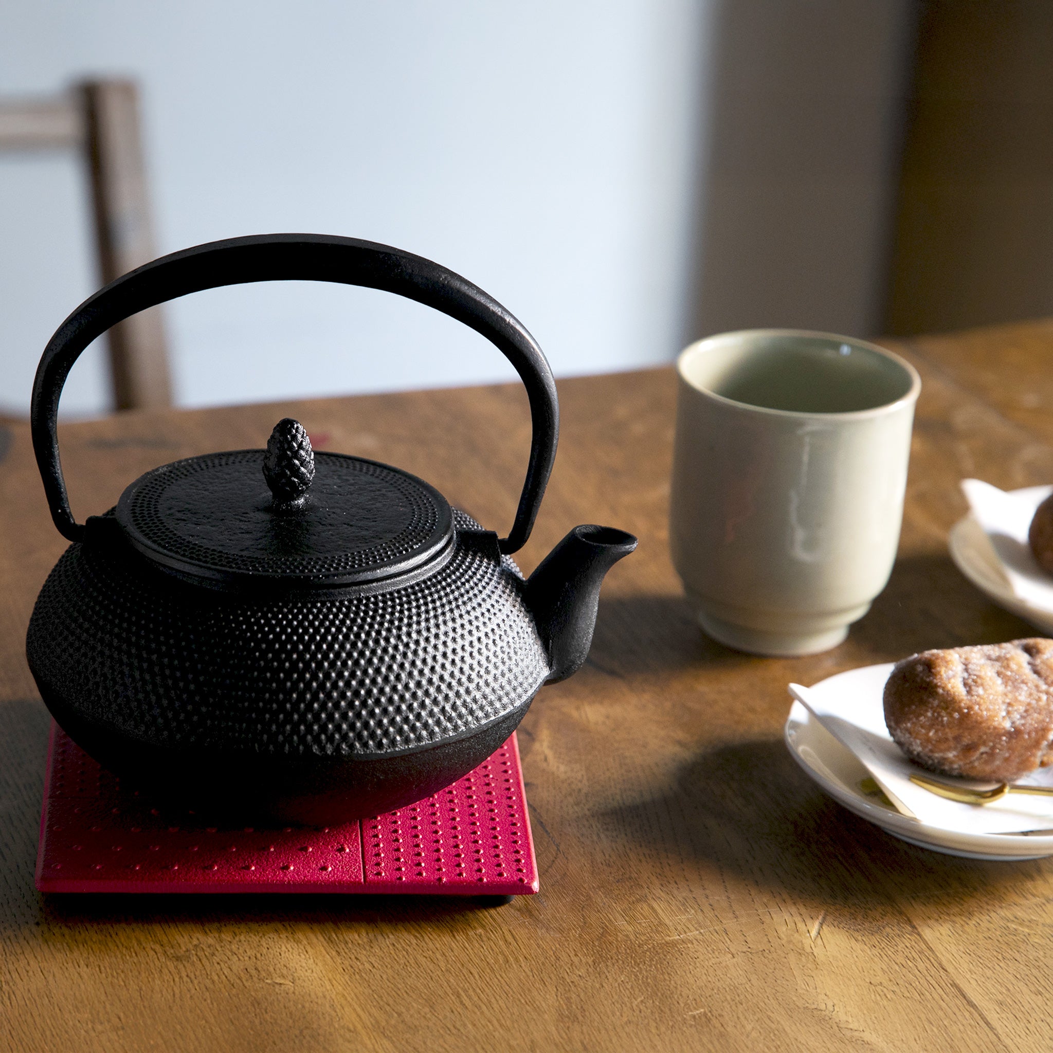 ロジアソシエイツ 南部鉄器 鉄瓶 あられ