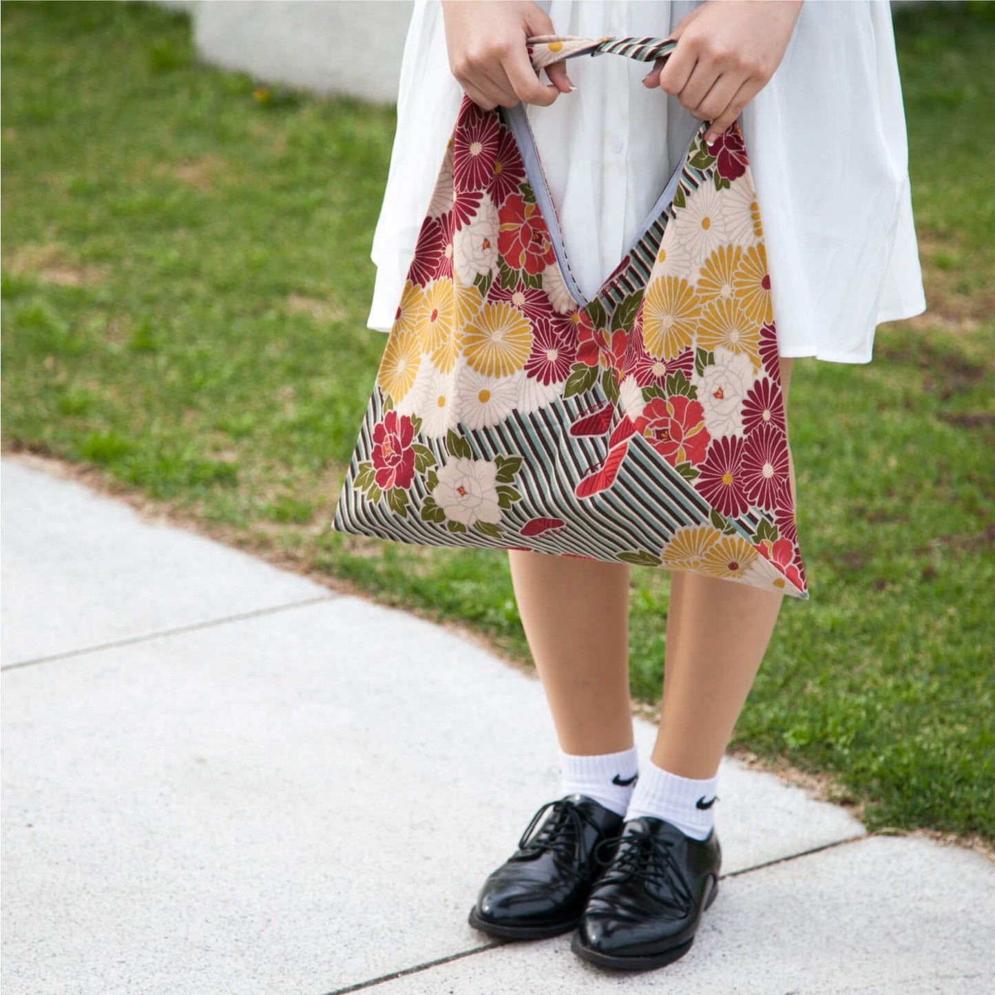 Noren East Bag Sac Furoshiki à fleurs rétro